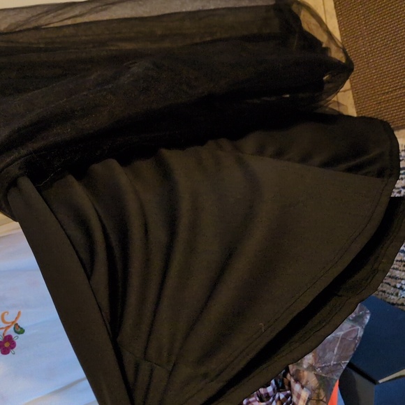 NWT Floerns Black Maxi Dress - Plunging Neckline - Flowing Silhouette - Sexy - - Picture 8 of 12